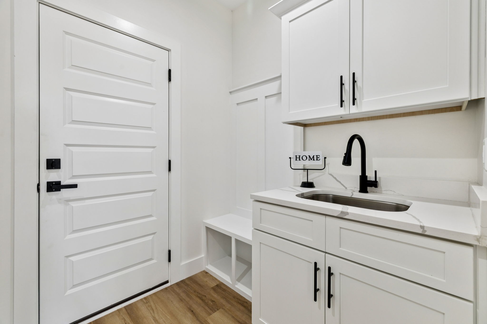 6437 Hopewell Road Springfield, TN 37172 - Photo 32 of 87 a bathroom with a sink and a mirror