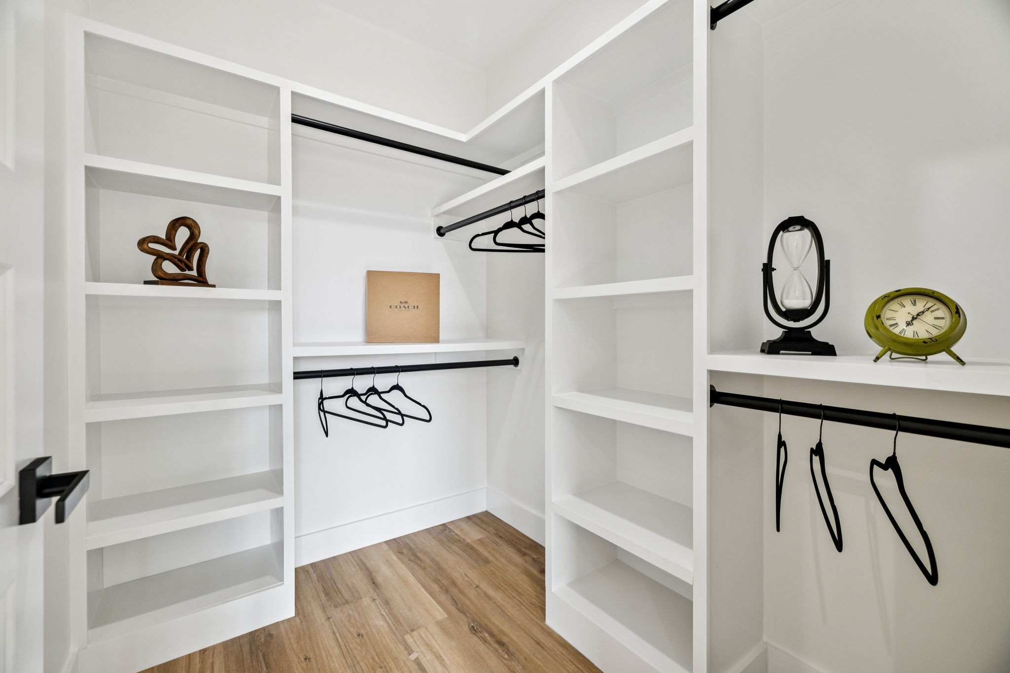 6437 Hopewell Road Springfield, TN 37172 - Photo 40 of 87 a view of an entryway with wooden floor