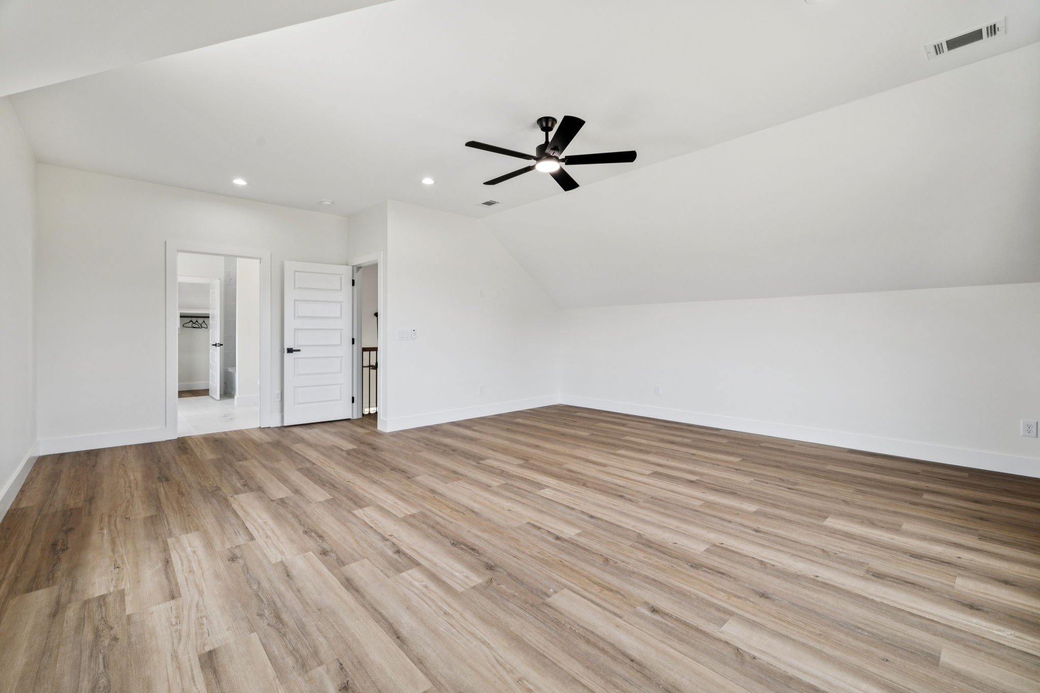 6437 Hopewell Road Springfield, TN 37172 - Photo 70 of 87 wooden floor in an empty room