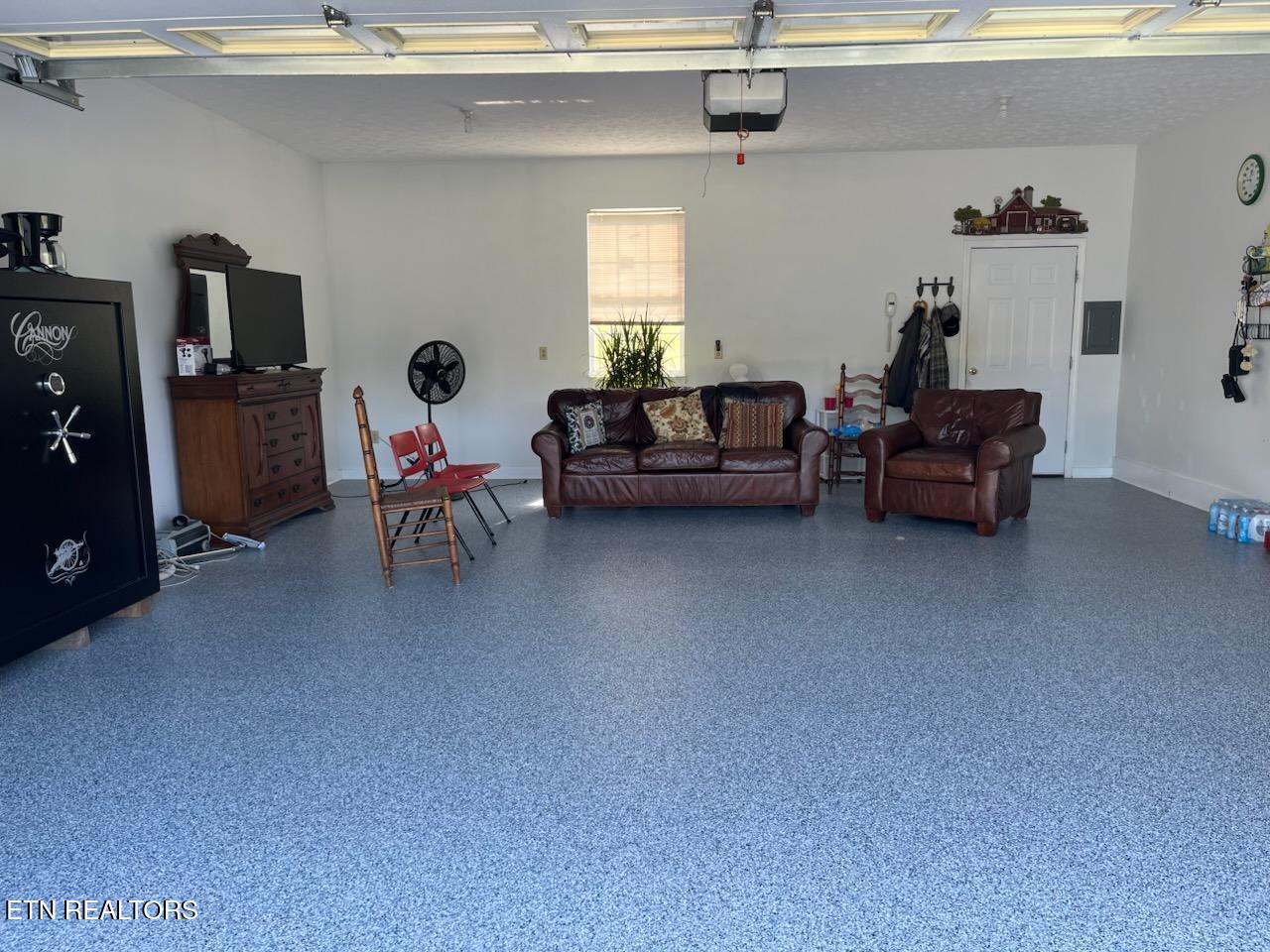 812 New Clear Branch Road Rocky Top, TN 37769 - Photo 11 of 30 IMG954944