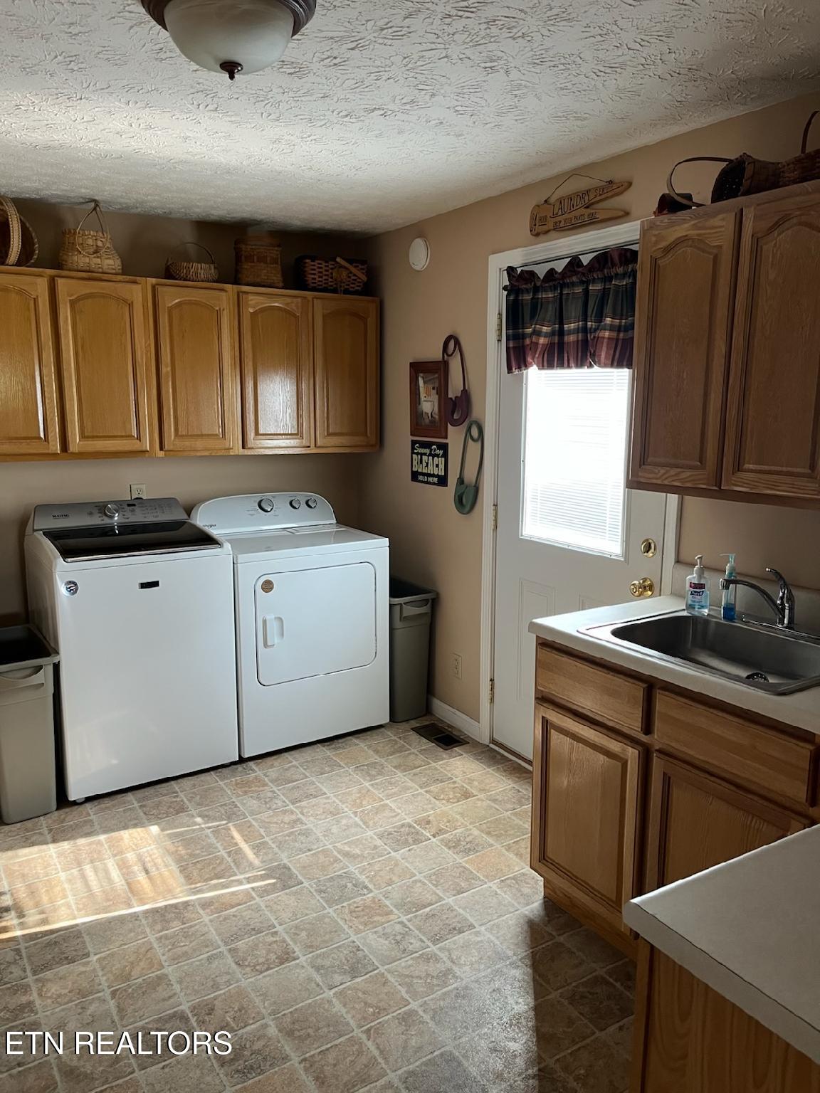 812 New Clear Branch Road Rocky Top, TN 37769 - Photo 19 of 30 IMG954941