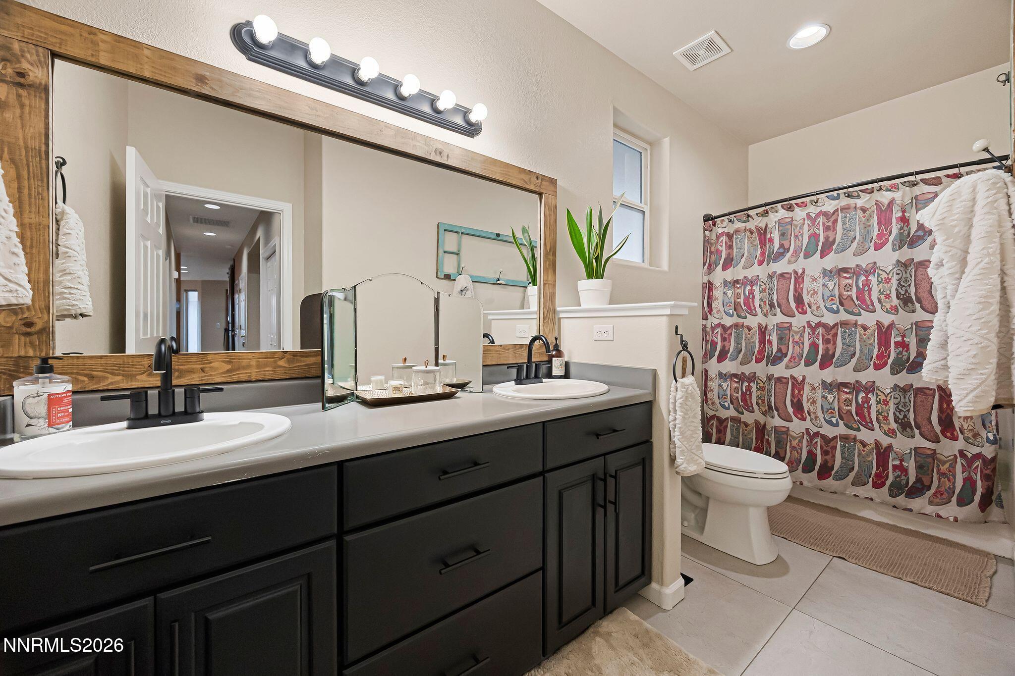 3900 Amy Road Reno, NV 89510 - Photo 14 of 44 25_HillPropertyMedia Team - 3900 Amy Rd,