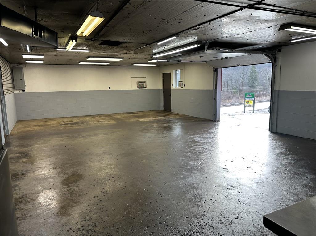 474 Exton Lake Road Apollo, PA 15613 - Photo 43 of 46 a view of a room with gym equipment