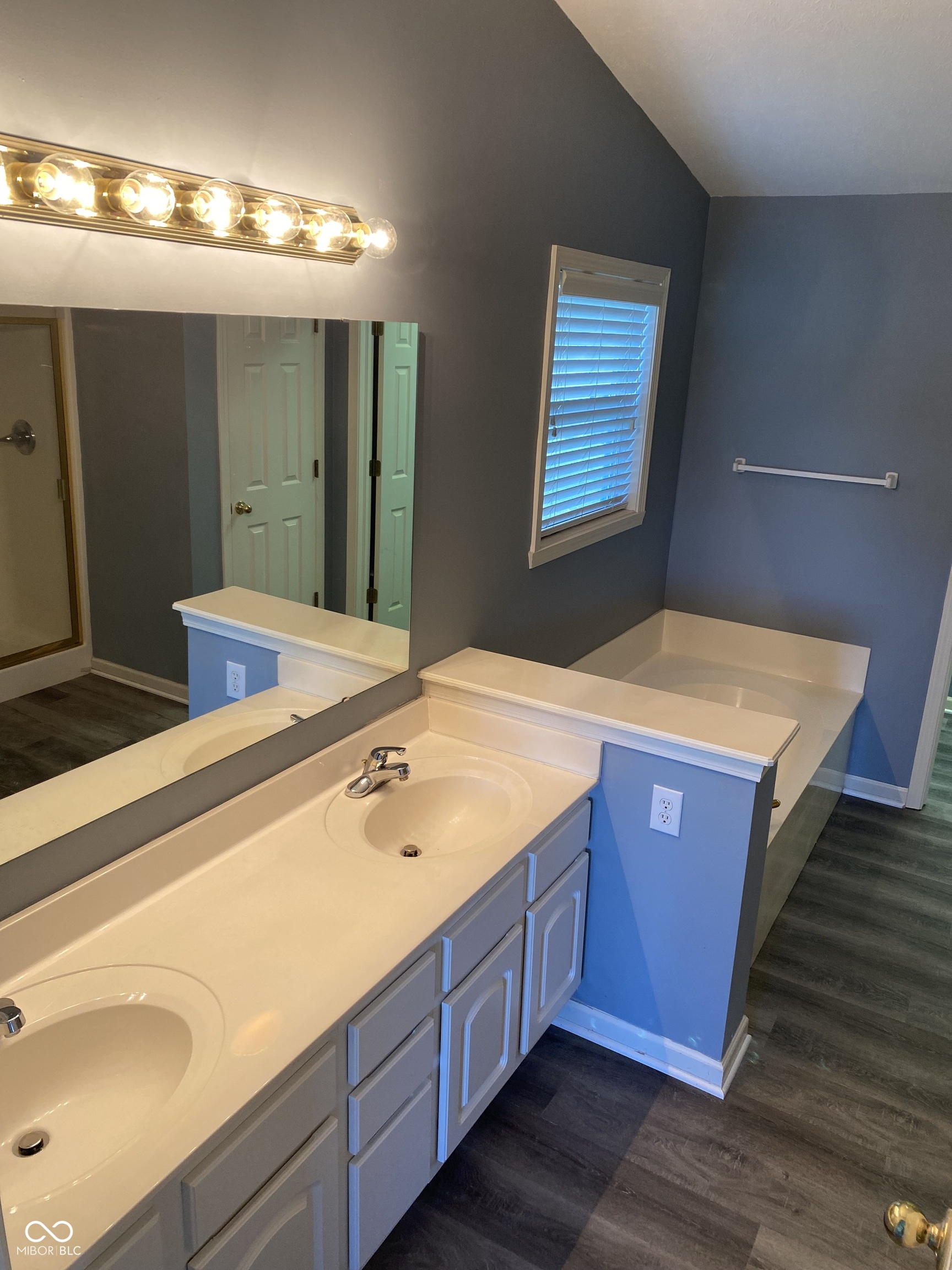 11636 Hamble Drive Indianapolis, IN 46235 - Photo 4 of 21