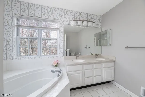 $3,300 | 902 Wendover Court, Randolph, NJ 07869