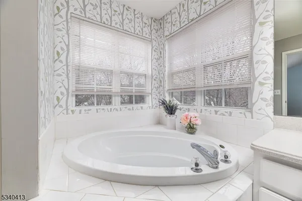 $3,300 | 902 Wendover Court, Randolph, NJ 07869