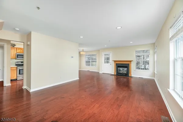 $3,300 | 902 Wendover Court, Randolph, NJ 07869