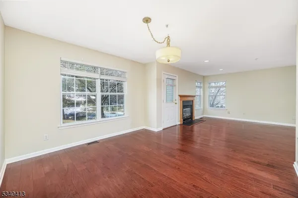 $3,300 | 902 Wendover Court, Randolph, NJ 07869