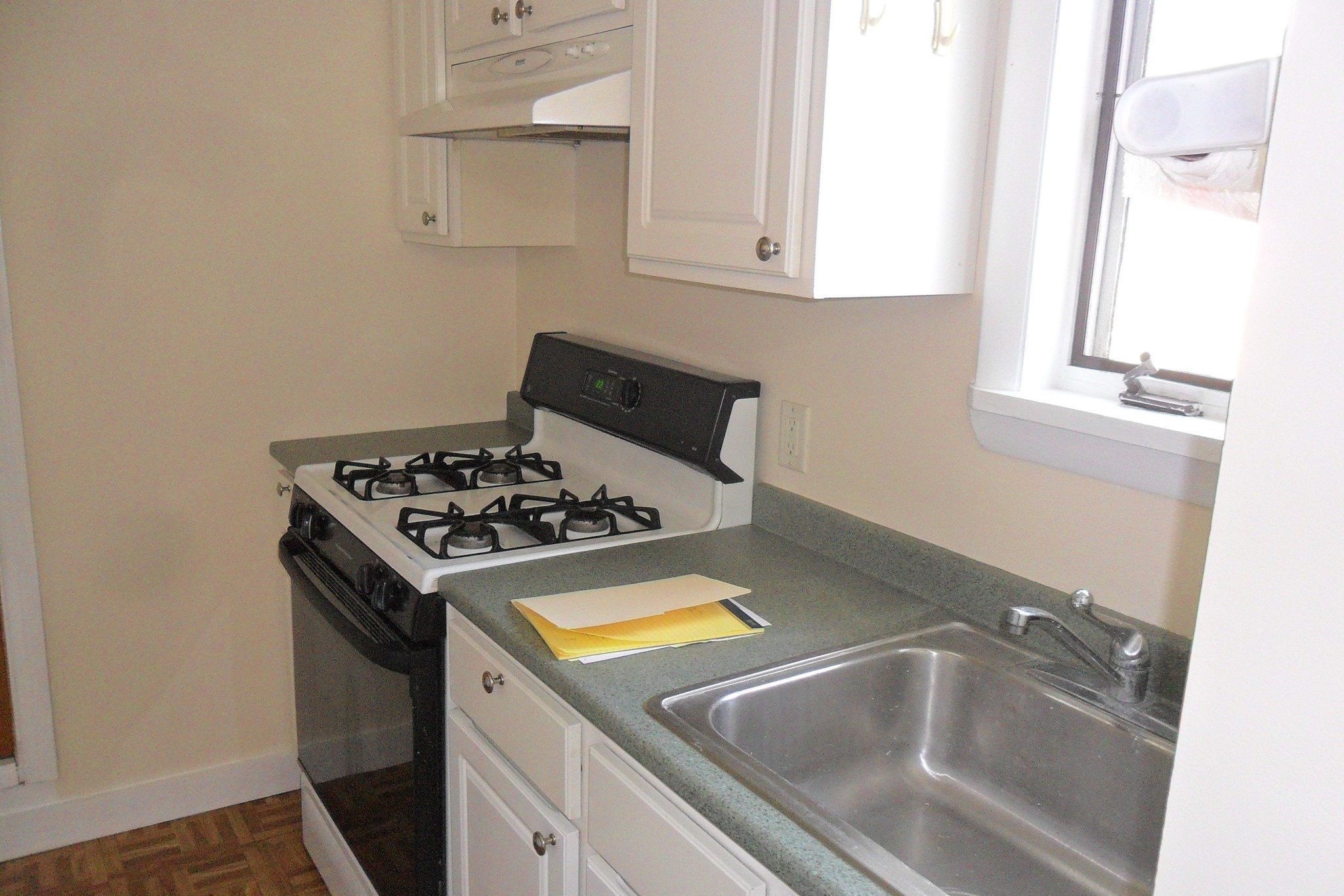 28 Spring Street, Unit 3 Natick, MA 01760 - Photo 9 of 15 Gallery Image 9