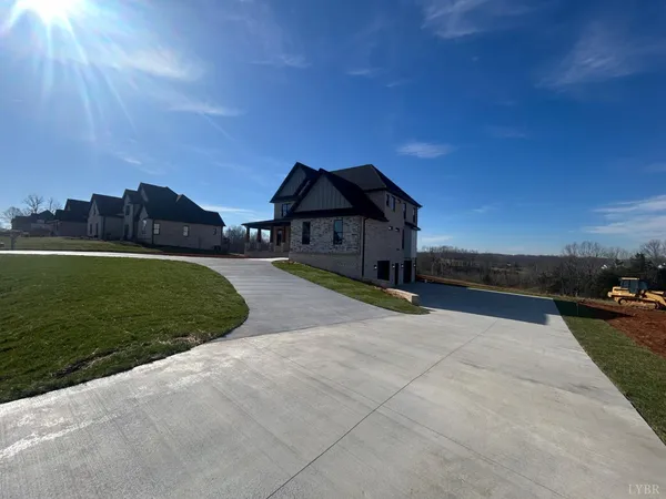 $869,000 | 1055 Bravo Lane, Forest, VA 24551