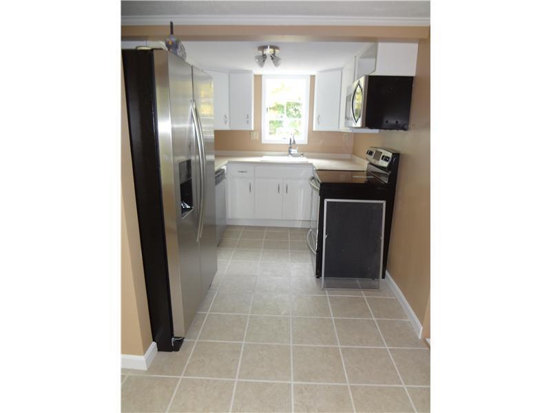 403 Gorham Road Scarborough, ME 04074 - Photo 5 of 30 Kitchen.