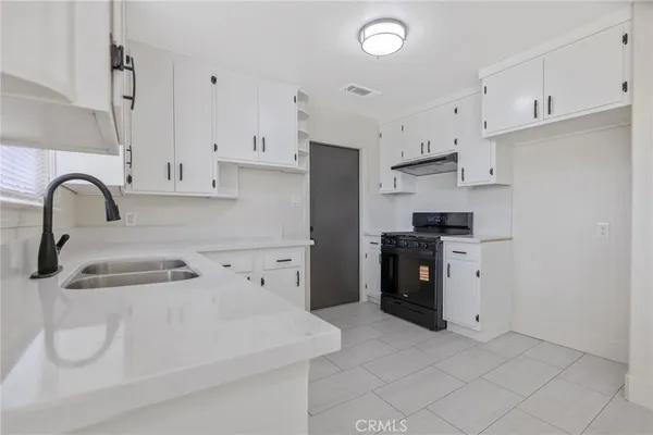 $259,200 | 364 South Newman Road, Tipton, CA 93272