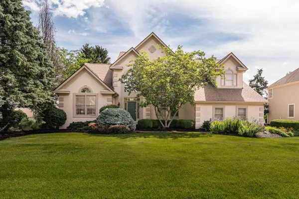 $799,900 | 5816 Heritage Lakes Drive, Hilliard, OH 43026