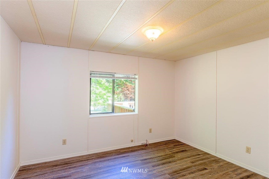 1234 Griffith Point Road Nordland, WA 98358 - Photo 17 of 23