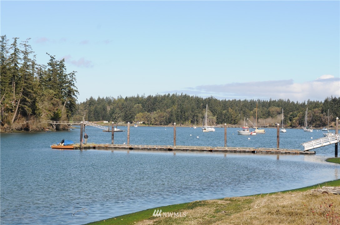 1234 Griffith Point Road Nordland, WA 98358 - Photo 7 of 23