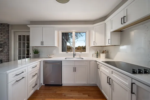 $926,000 | 55 Cypress Road, Old Saybrook, CT 06475