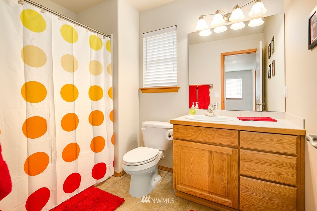 511 196th Street Southeast Bothell, WA 98012 - Photo 14 of 18
