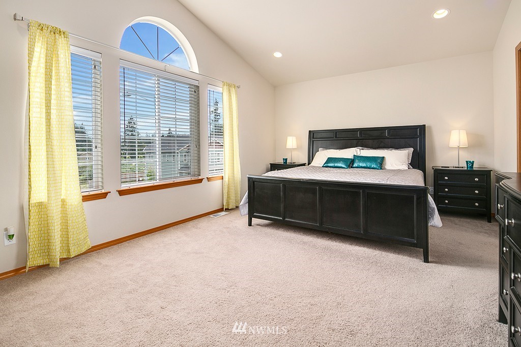 511 196th Street Southeast Bothell, WA 98012 - Photo 10 of 18