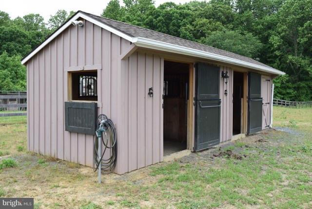 1240 Rossback Road Davidsonville, MD 21035 - Photo 11 of 25 Small Barn