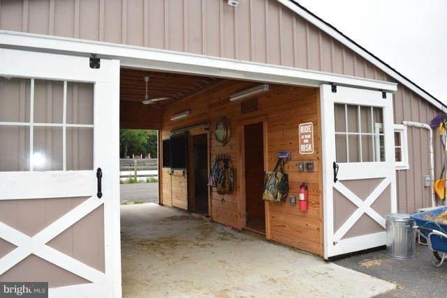 1240 Rossback Road Davidsonville, MD 21035 - Photo 22 of 25 Large Barn