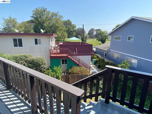 $1,299,000 | 820 Island Drive, Alameda, CA 94502
