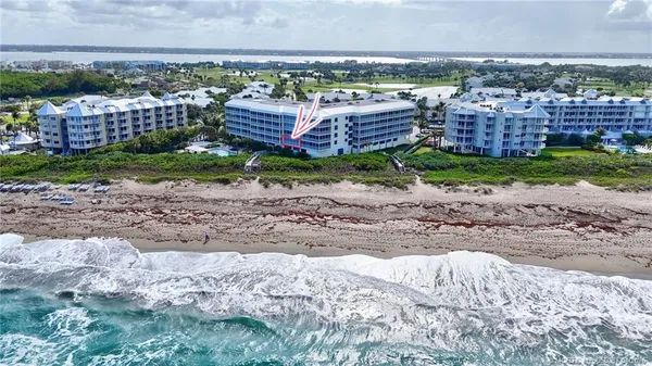 $699,500 | 529 Northeast Plantation Road, Unit 105, Jensen Beach, FL 34957