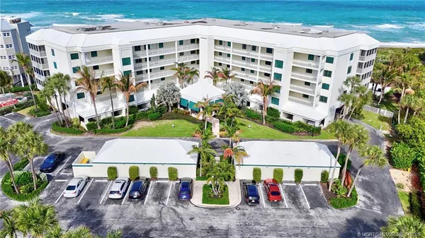 $699,500 | 529 Northeast Plantation Road, Unit 105, Jensen Beach, FL 34957