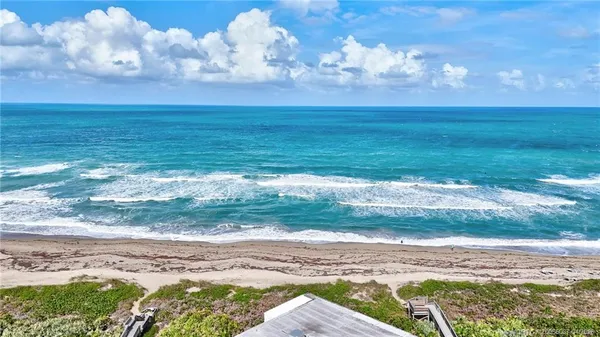 $699,500 | 529 Northeast Plantation Road, Unit 105, Jensen Beach, FL 34957