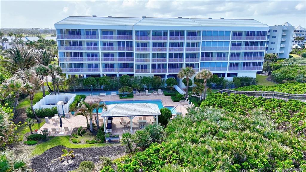 529 Northeast Plantation Road, Unit 105 Jensen Beach, FL 34957 - Photo 5 of 36