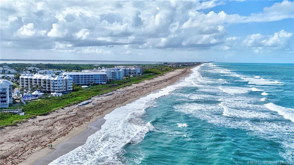 529 Northeast Plantation Road, Unit 105 Jensen Beach, FL 34957 - Photo 6 of 36