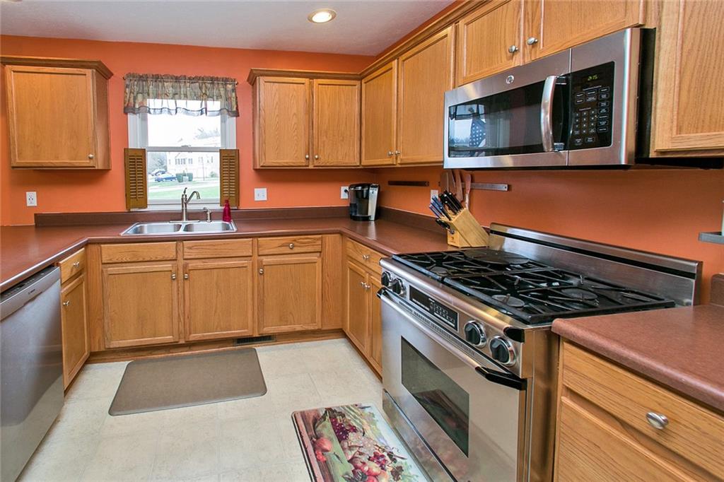 6934 Spring Valley Lane Export, PA 15632 - Photo 8 of 25