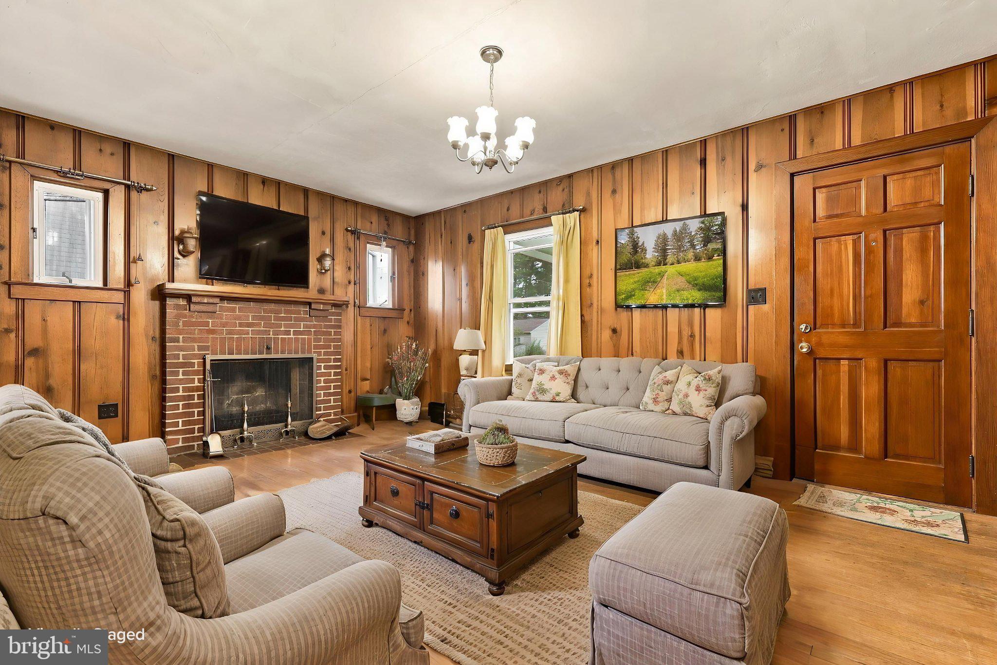 313 Adam Road Frederick, MD 21701 - Photo 5 of 49 Gallery Image 5