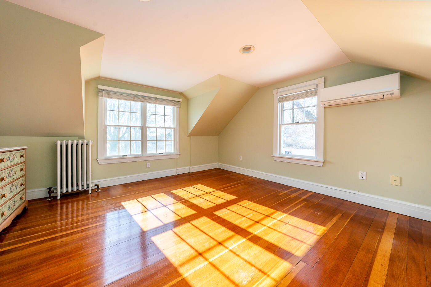 223 Main Street Wellfleet, MA 02667 - Photo 42 of 70 a view of an empty room and window
