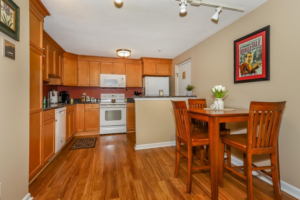 25 Pine Street, Unit M Canton, MA 02021 - Photo 5 of 12 Gallery Image 5