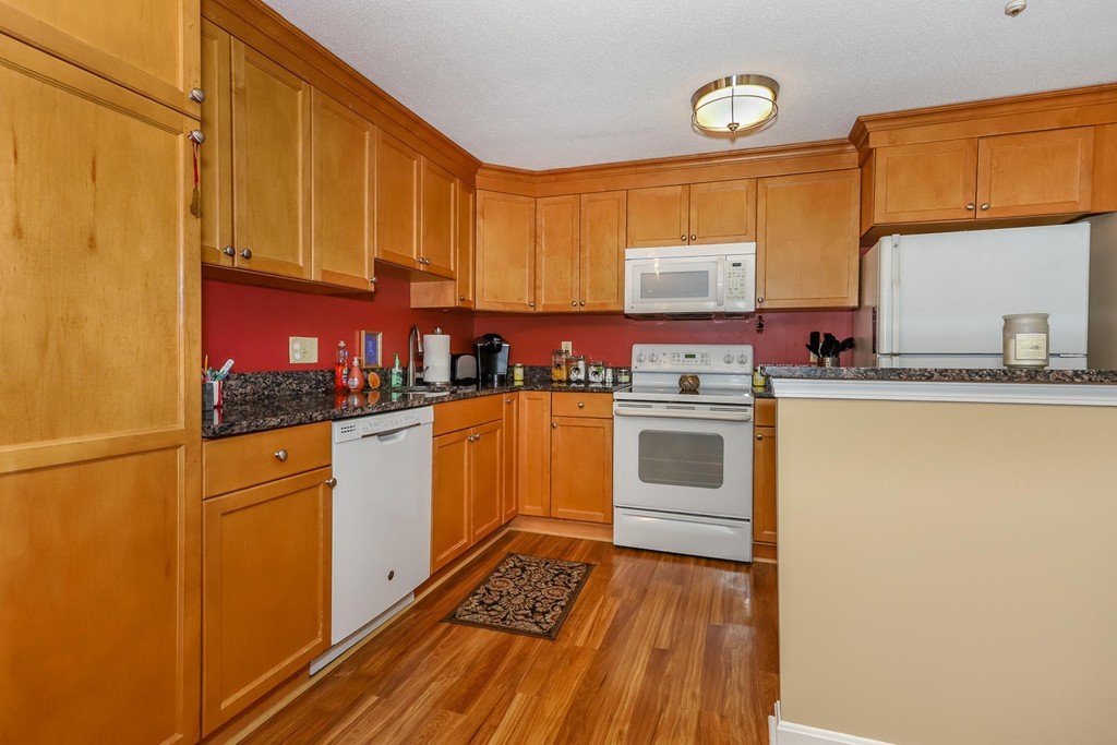 25 Pine Street, Unit M Canton, MA 02021 - Photo 6 of 12 Gallery Image 6