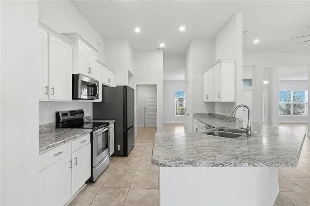 $420,000 | 5463 Knights Lndg Drive, Lakeland, FL 33810