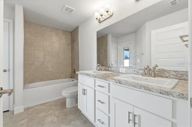 $420,000 | 5463 Knights Lndg Drive, Lakeland, FL 33810