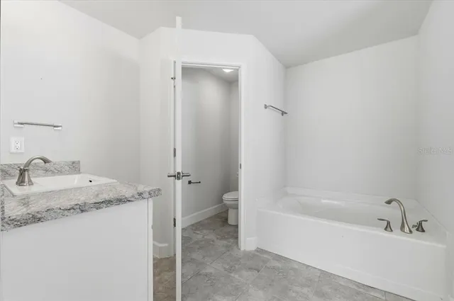 $420,000 | 5463 Knights Lndg Drive, Lakeland, FL 33810