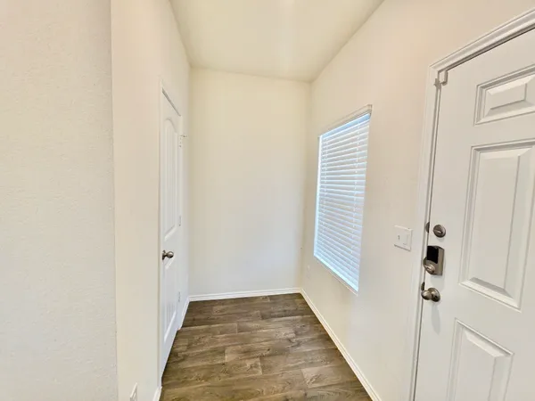 $1,695 | 13525 Open Wagon Trail, Elgin, TX 78621