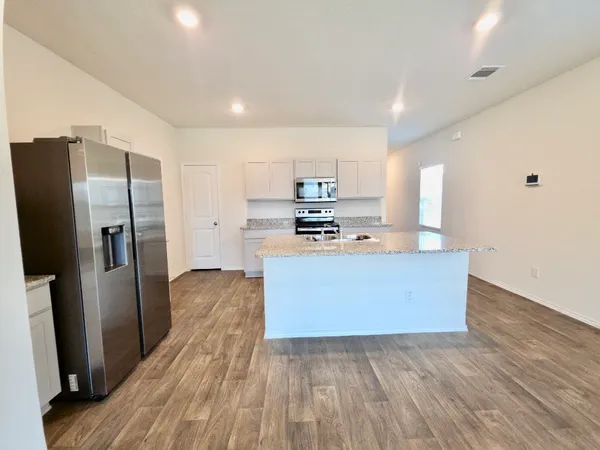 $1,695 | 13525 Open Wagon Trail, Elgin, TX 78621