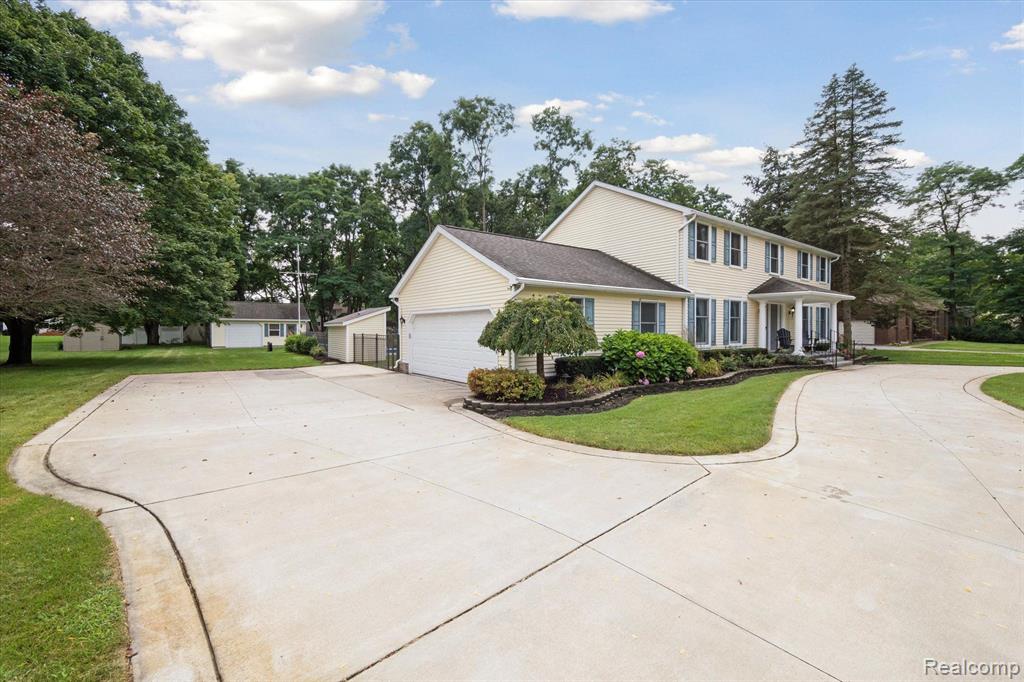 6182 Oak Valley Road Brighton, MI 48116 - Photo 57 of 69 Gallery Image 57