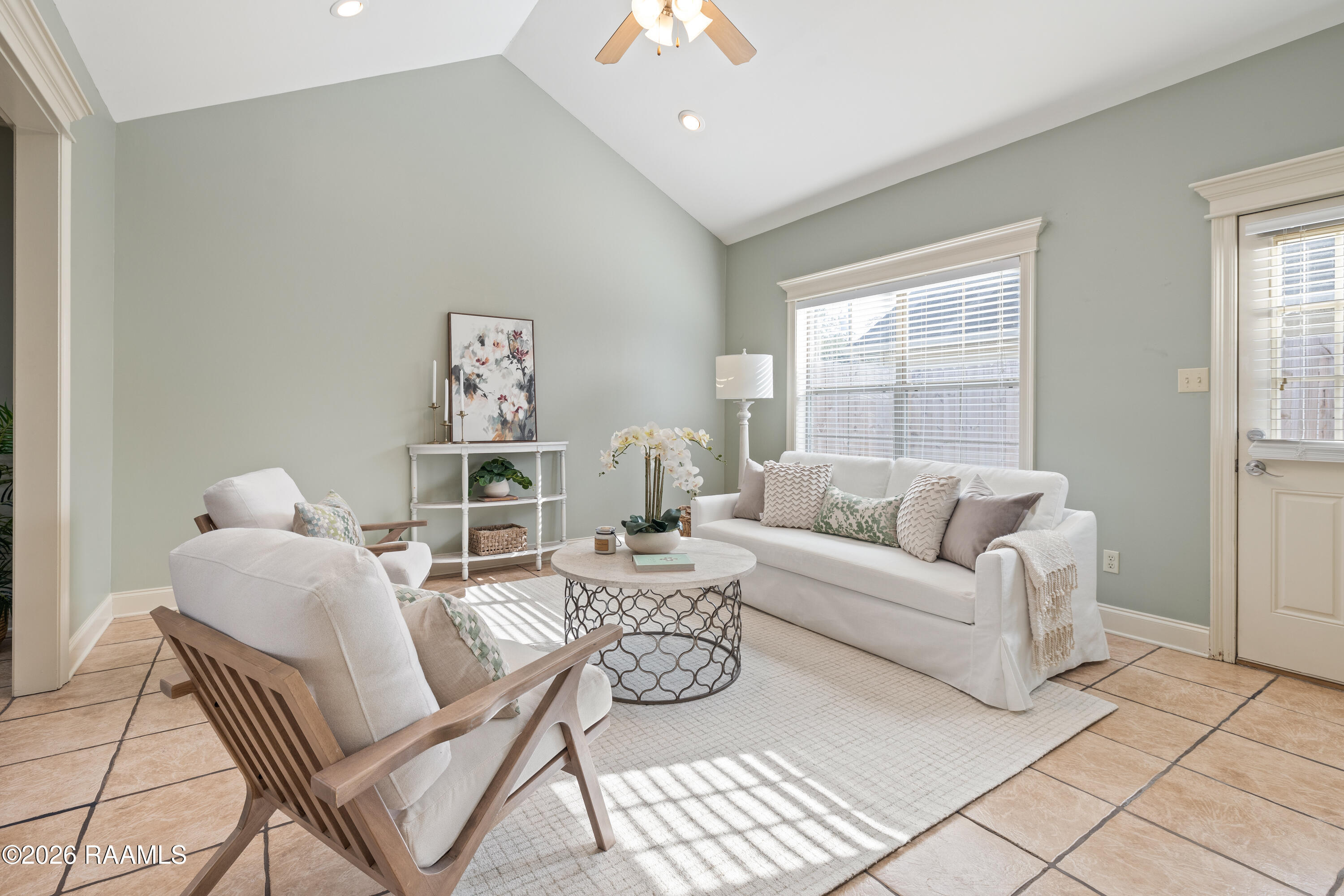 805 West Monroe Street Broussard, LA 70518 - Photo 3 of 21 w monroe-12