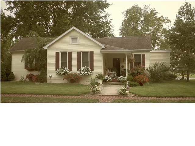 1503 Bedford Road Washington, IN 47501 - Photo 1 of 12 Gallery Image 1