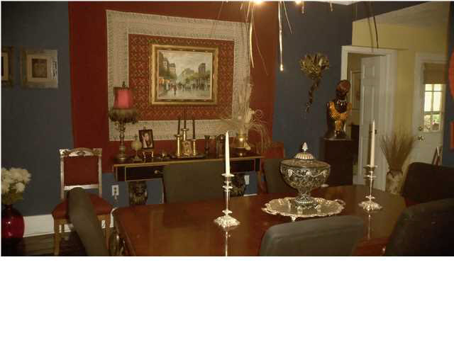 1503 Bedford Road Washington, IN 47501 - Photo 5 of 12 Gallery Image 5