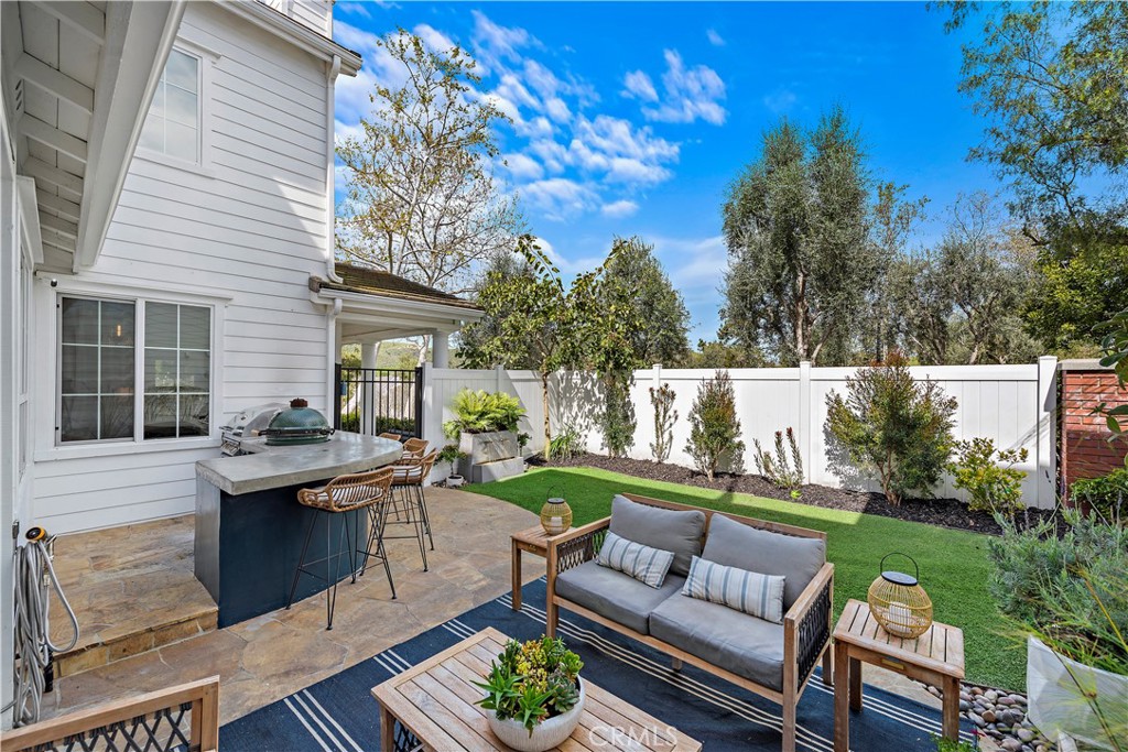 39 Bedstraw Loop Ladera Ranch, CA 92694 - Photo 33 of 63 Built in BBQ Island
