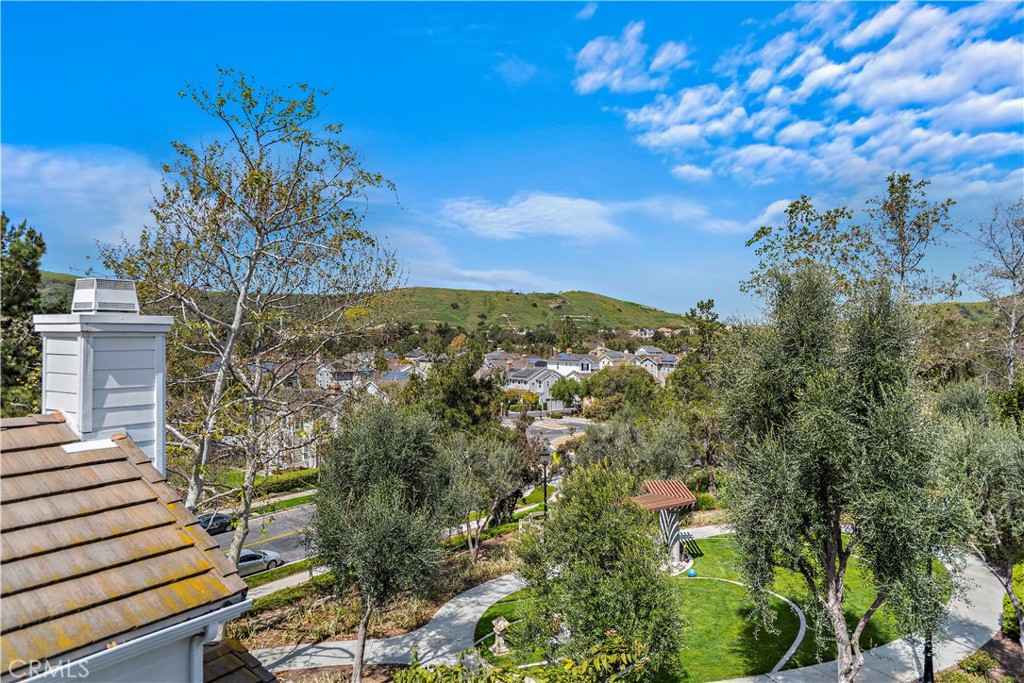 39 Bedstraw Loop Ladera Ranch, CA 92694 - Photo 43 of 63 Adjacent to Planet Park