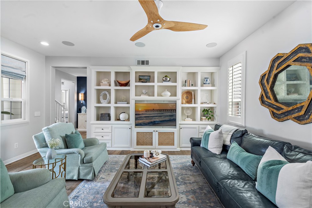 39 Bedstraw Loop Ladera Ranch, CA 92694 - Photo 9 of 63 Family Room open concept with kitchen