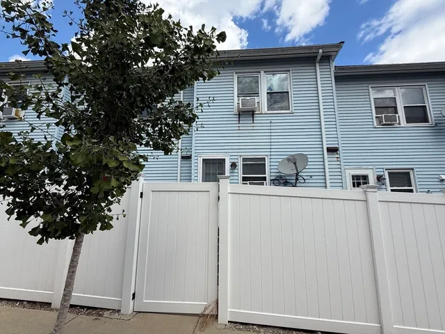 $489,999 | 250 Congress Avenue, Unit 40, Chelsea, MA 02150