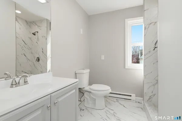 $374,900 | 47 Highland Avenue, Naugatuck, CT 06770