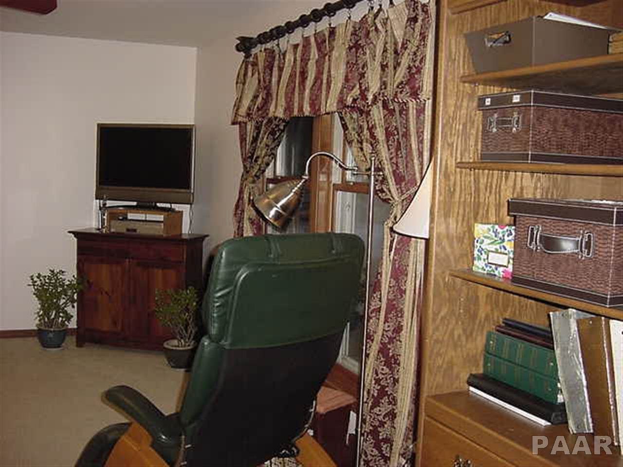 1425 North Kickapoo Creek Road Peoria, IL 61604 - Photo 4 of 20 Gallery Image 4